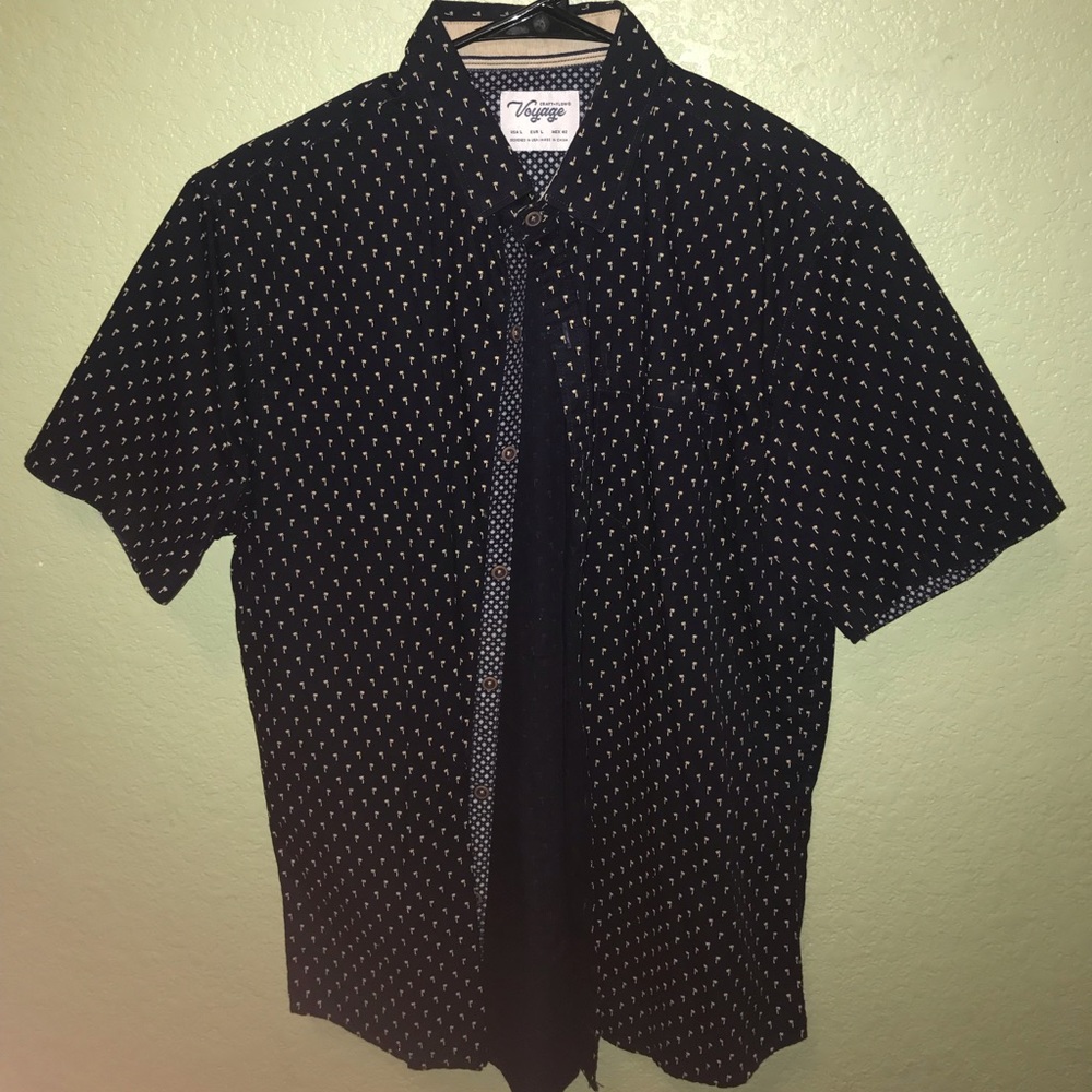 Craft+Flow palm tree short sleeve button up shirt